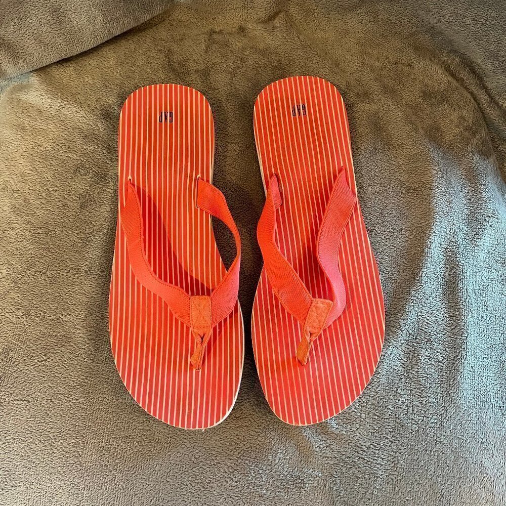 Tangerine Gap Flip Flop, Size 8